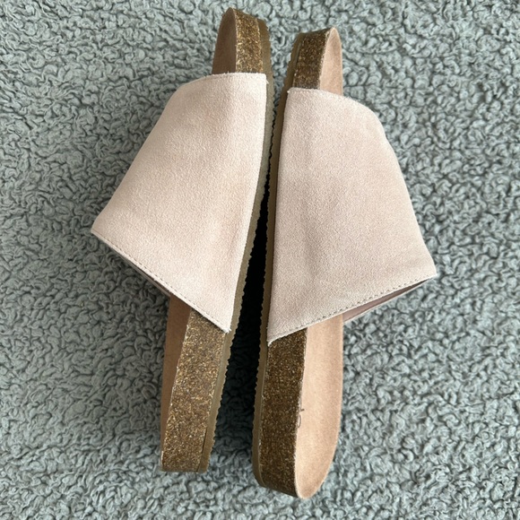 Splendid Sandals - Picture 2 of 8